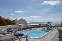 Villa Dakoronia•Stunning caldera view Private Pool - piscina