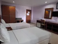 Lopburi Residence Hotel Hoteles en Mueang Lop Buri District
