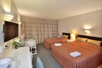 Manukau Hotel & Conference Centre Hotels near Te Mahia