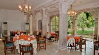 Neemrana's - Deo Bagh Hotel di Gwalior