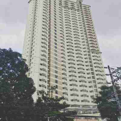 Vista Shaw by Charles Hotel Exterior