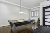 Studios on King - 2-Star