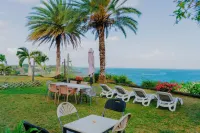 Boutique Vllla on the Rocks Hotels in Grand River South East
