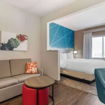 Comfort Suites