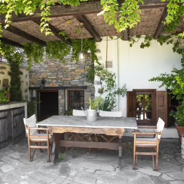 To Stefani Tis Makrinas