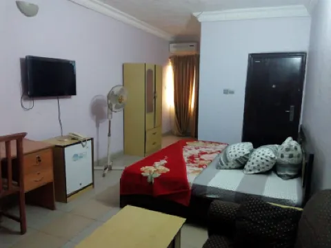 Prowess Hotel and Suites โรงแรมใน