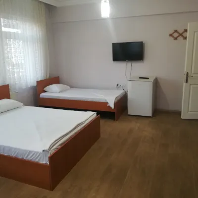 Karadeniz Pansiyon Hotels near Marina
