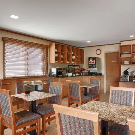 SureStay Plus Hotel by Best Western Salmon Arm