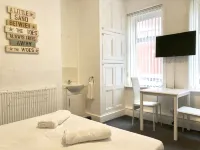 Empress Select Holiday Flats - Apartments