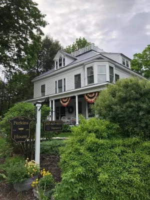 The Perkins House Hotels in Sebago