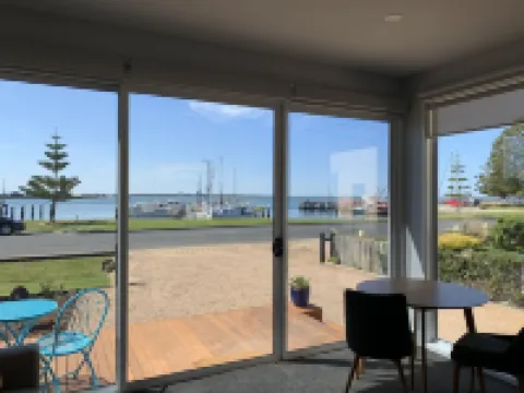 Boat Harbour Jetty B&B Hotels in Yarram
