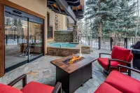 Creekside at Beaver Creek - Parkering