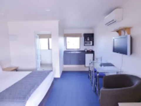 Claremonte Motor Lodge