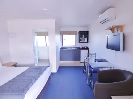 Claremonte Motor Lodge