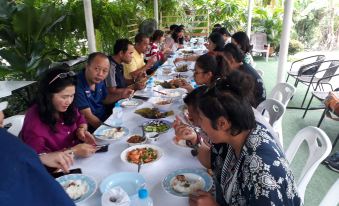 Baan Glangsuan Bang Kobua