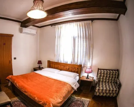 Hotel Bujtina e Bardhe Hotels in Korce
