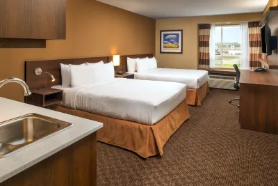 Microtel Inn & Suites by Wyndham Red Deer Hotels near Les's Trailer Park