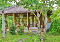 Budi Sun Resort Hotels near Frans Xavier Seda Airport