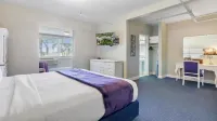 Crystal Bay Historic Hotel - Balkoner