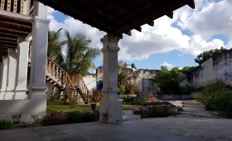 Ulani Lodge