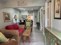 Mango Beach Retreat- Close to Palm Beach Downtown Eats Drinks Shopping Hotels in Lake Worth