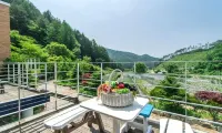 Sunny Junny Pension Hotels in Pyeongchang