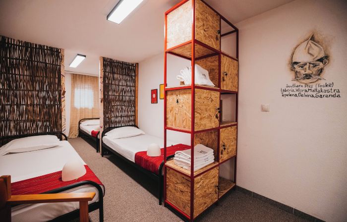 Plis Room - Old Bazaar
