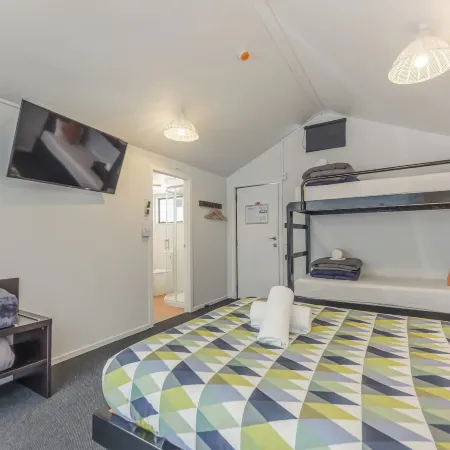 Kaiteriteri Recreation Reserve Cabins
