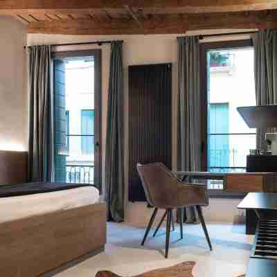 Officine Cavour Casa Dei Leoni Centro Storico Padova Rooms