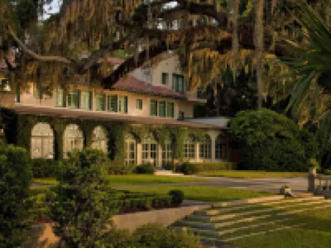 Club Continental Hotels in Orange Park