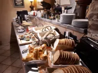 B&B De Dubbelmolen - breakfast