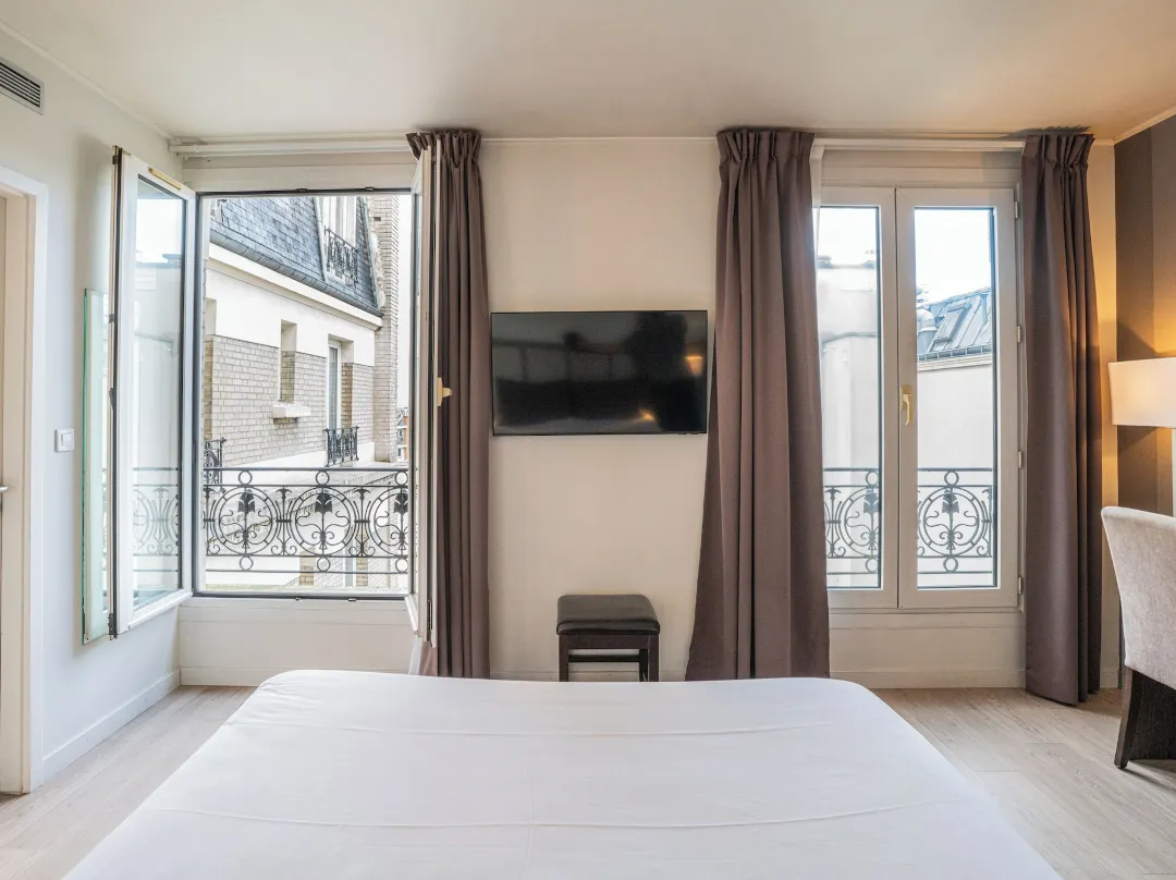 Hôtel De Flore - Paris Montmartre - Sacré-Cœur