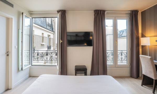 Hotel de Flore - Montmartre