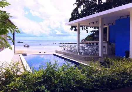 Limelight Village Отели рядом с достопримечательностью «Bottle Beach»