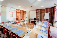 Kyriad Nimes Ouest Hotels in Nîmes