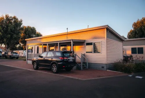 Esperance Bay Holiday Park - Parkplatz