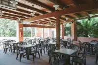 Villaggio Camping Torre Del Porticciolo - Desayuno