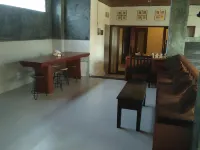 Made House Homestay and Dormitory