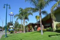 Days Inn & Suites by Wyndham Lodi Hotels in Lodi