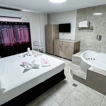 Hotel Maman
