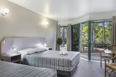 Capricorn Motel & Conference Centre Hotels in The Caves