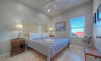 Bay Haven w/ Shared Boat Dock & Waterfront Pool Big Trout by Avantstay