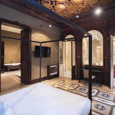 Palacio Salvetti Suites