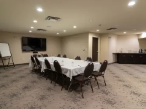 The Kanata by BCMInns Blairmore Hotels in Crowsnest Pass