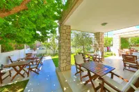 阿拉卡提索夫飯店