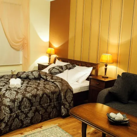Embrace Hotel & Apartments