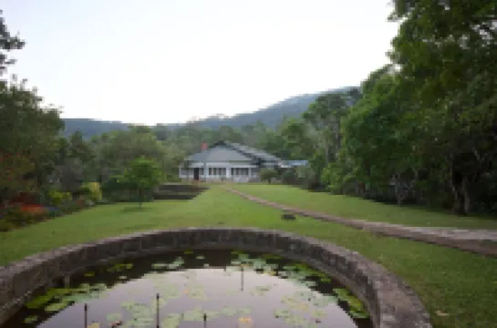 Mountbatten Bungalow- Thema Collection