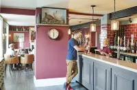 The Frampton Arms Hotels in Wool