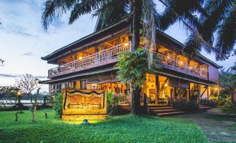 Terres Rouges Lodge