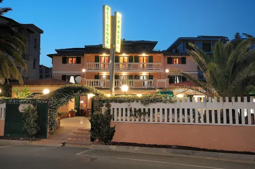 Del Prado Hotels in Riva Ligure
